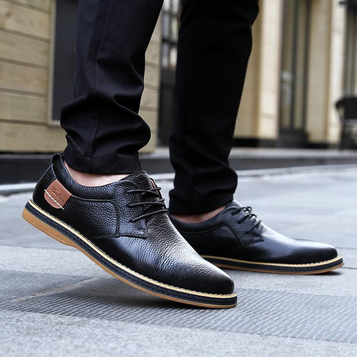 Zapatos británicos de cuero para hombres